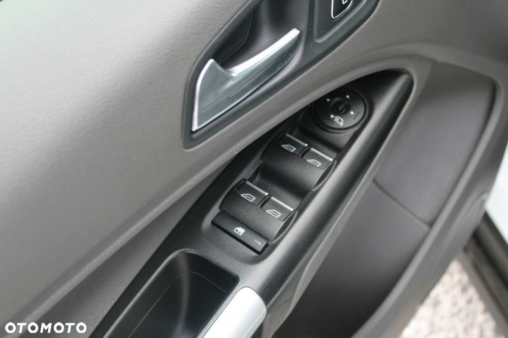Ford Tourneo Connect - 13