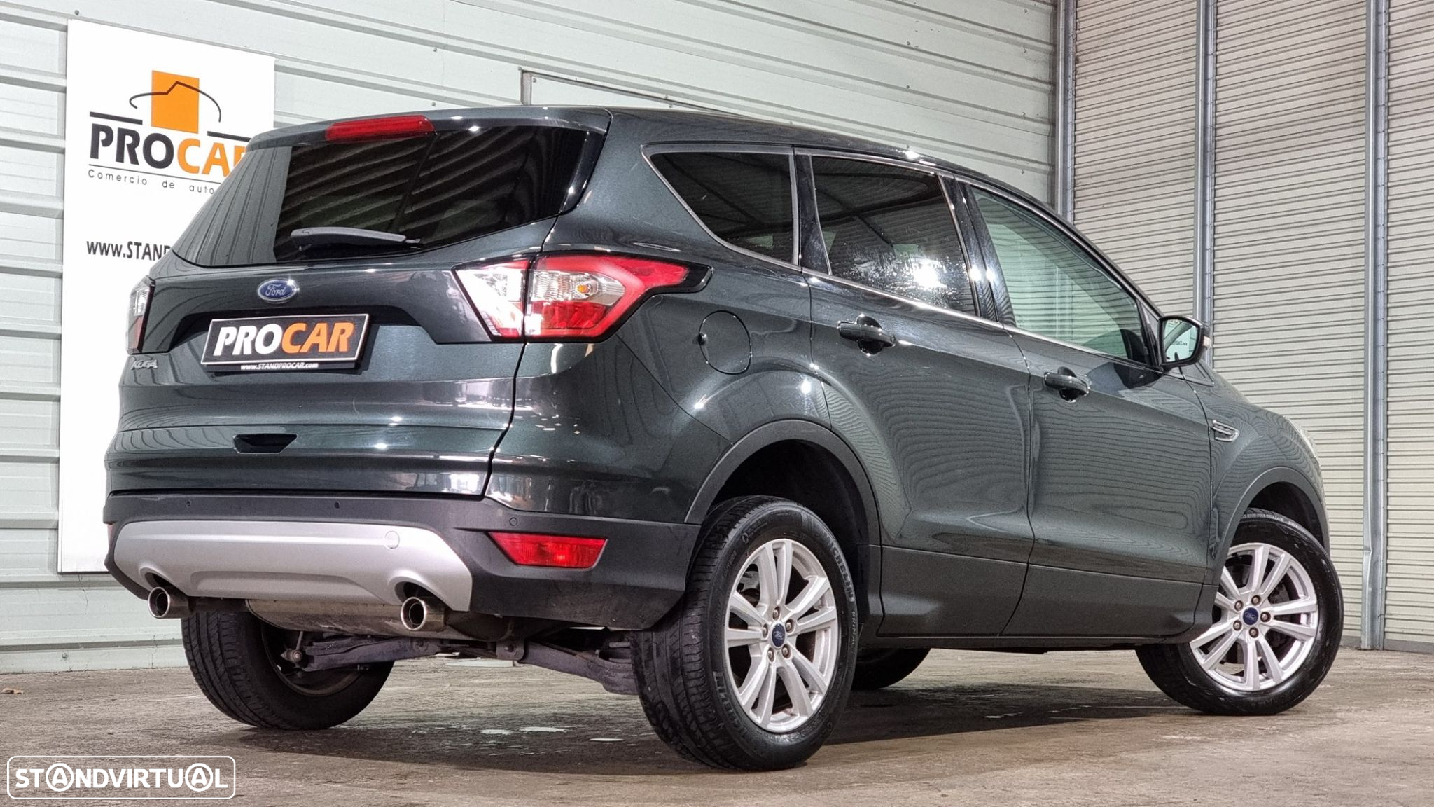 Ford Kuga 1.5 TDCi Titanium - 2