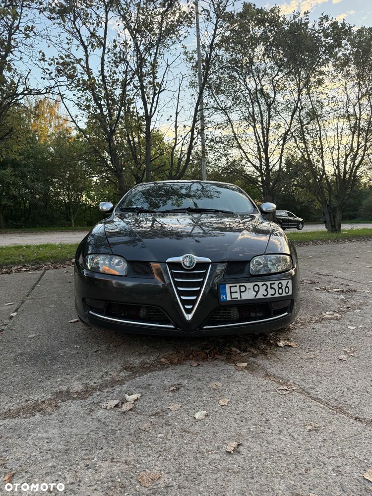 Alfa Romeo GT 1.9JTD 16V Distinctive - 2