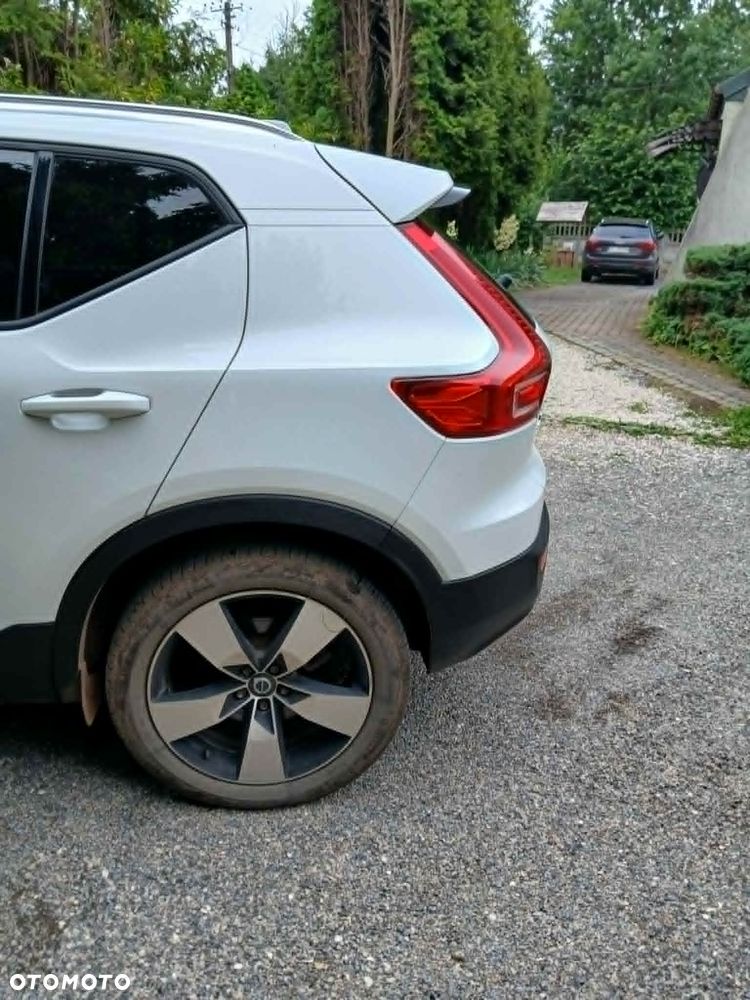 Volvo XC 40 T5 AWD Momentum - 5
