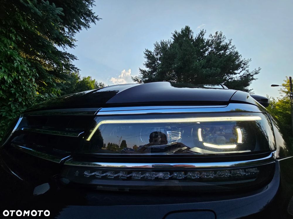 Volkswagen Tiguan 2.0 TDI SCR R-Line - 16
