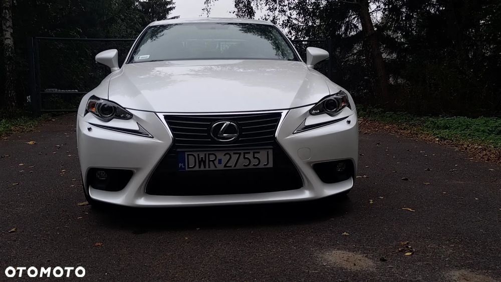 Lexus IS 200t Elite - 26