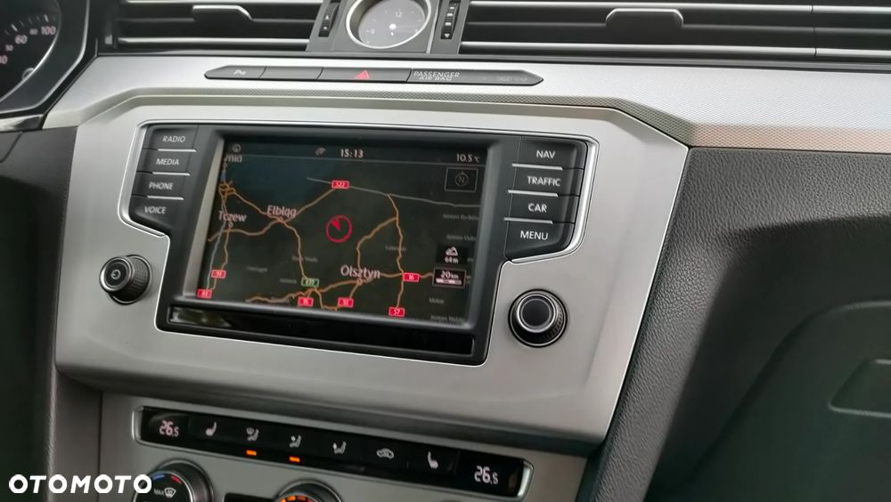 Volkswagen Passat 2.0 TDI SCR DSG Comfortline - 14