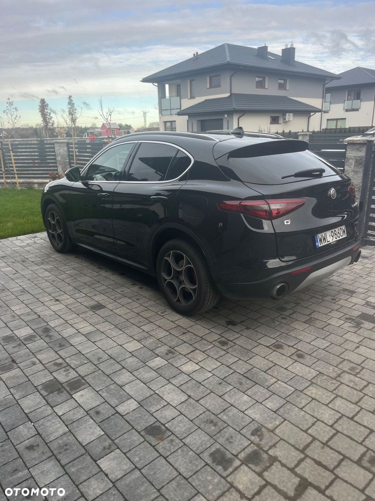Alfa Romeo Stelvio 2.0 Turbo 16V AT8-Q4 First Edition - 3