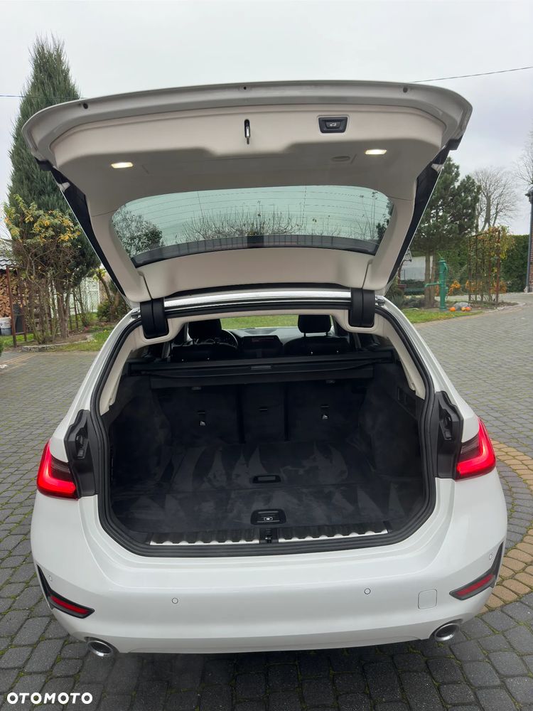 BMW Seria 3 318i Advantage - 6