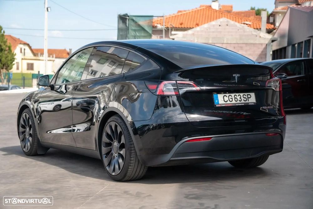 Tesla Model Y Performance Dual Motor AWD - 7