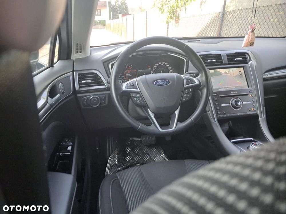 Ford Mondeo 2.0 EcoBlue Titanium - 27