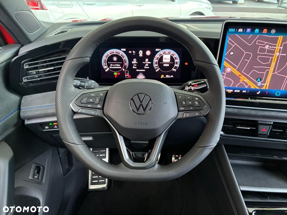 Volkswagen Tiguan - 11