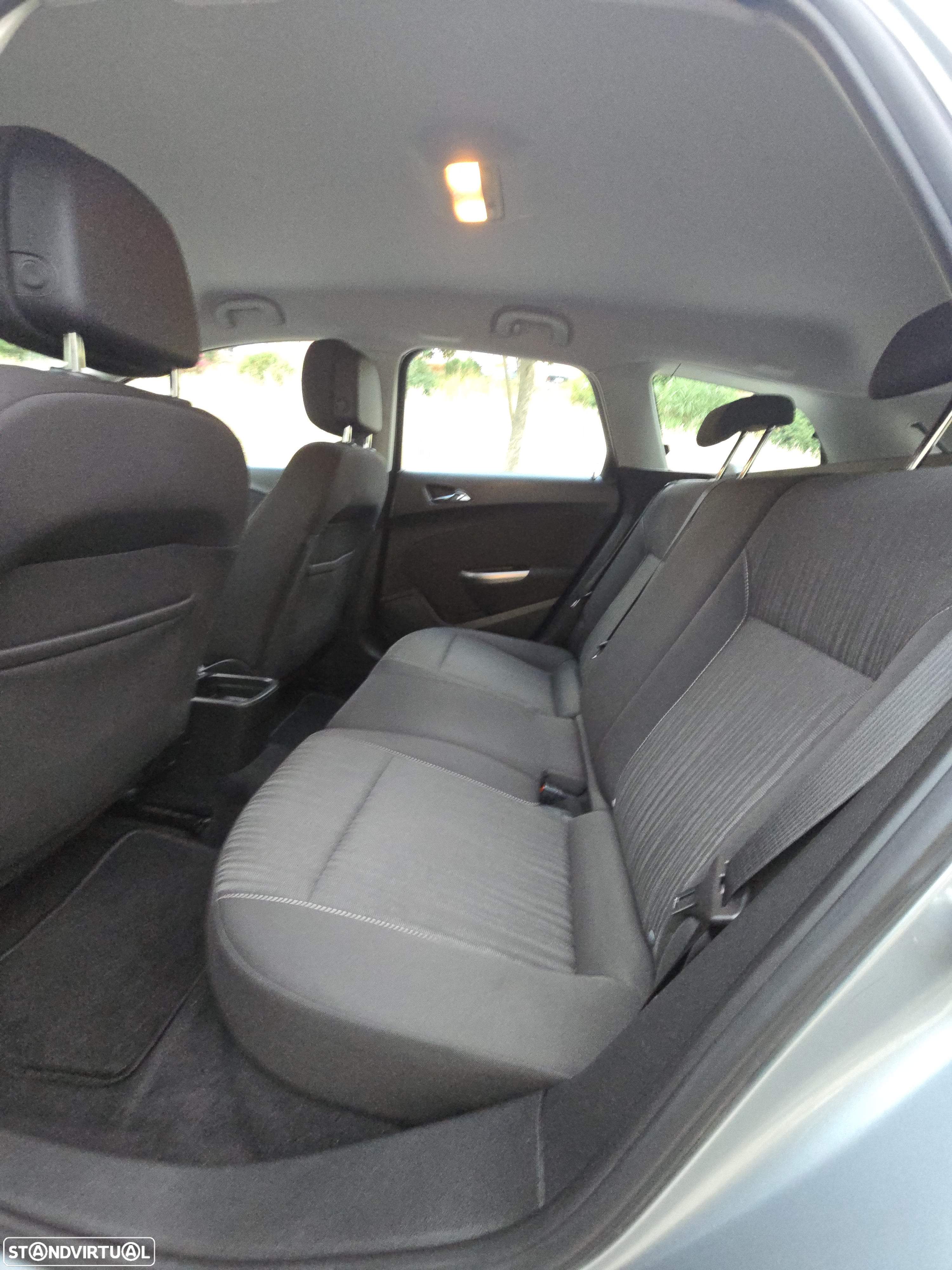 Opel Astra Sports Tourer 1.4 Executive J16 - 22