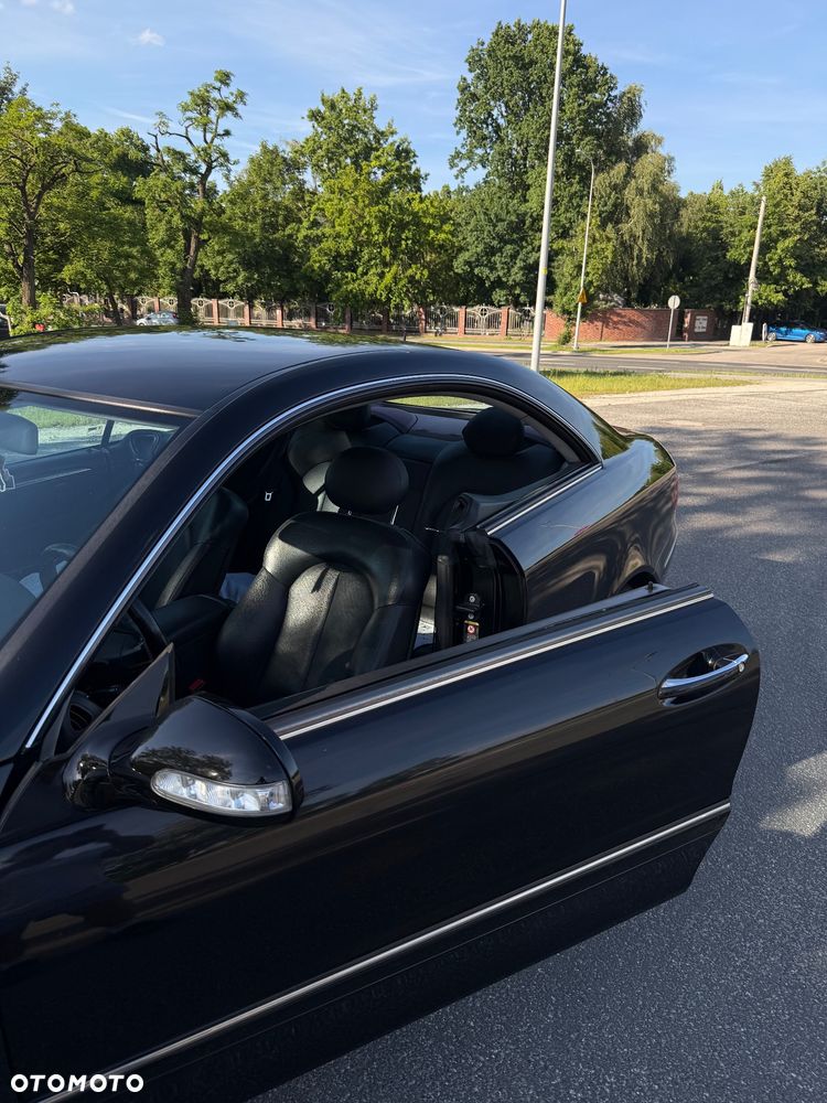 Mercedes-Benz CLK - 10
