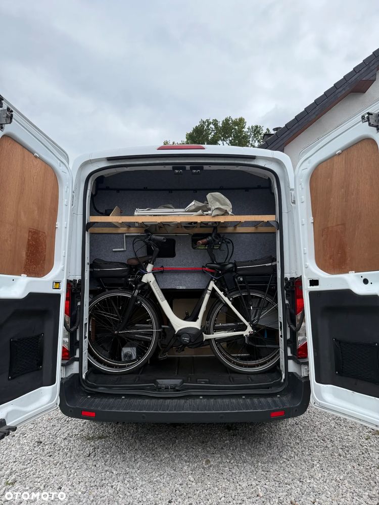 Ford Transit - 13