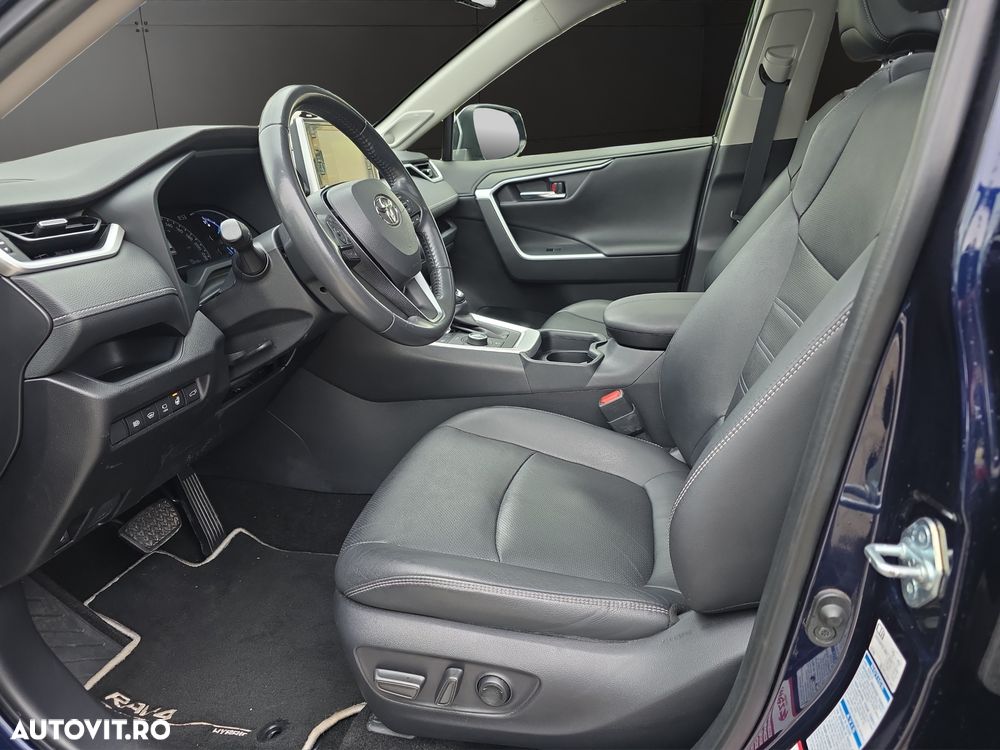 Toyota RAV4 - 15
