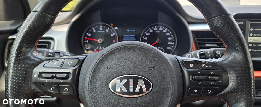 Kia Stonic - 11