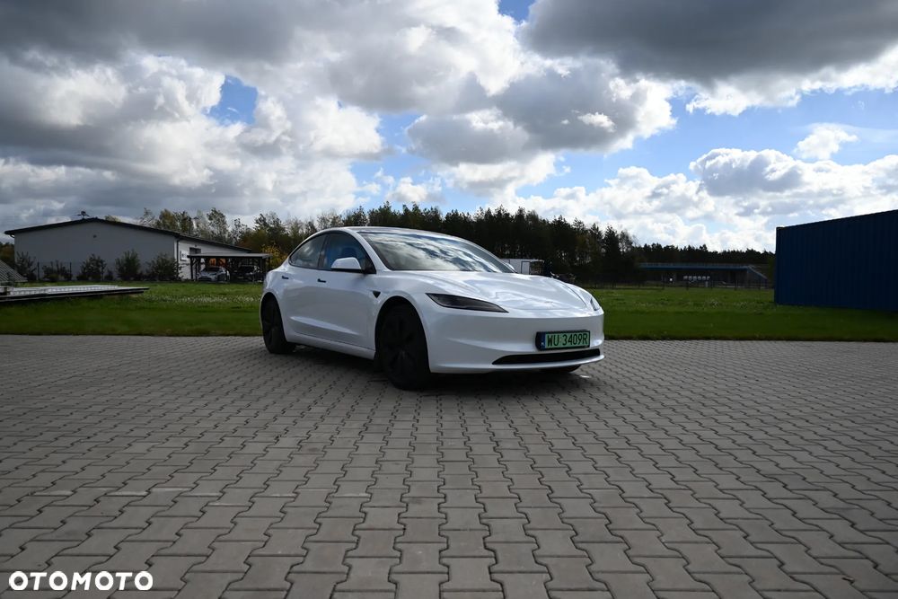 Tesla Model 3 - 28