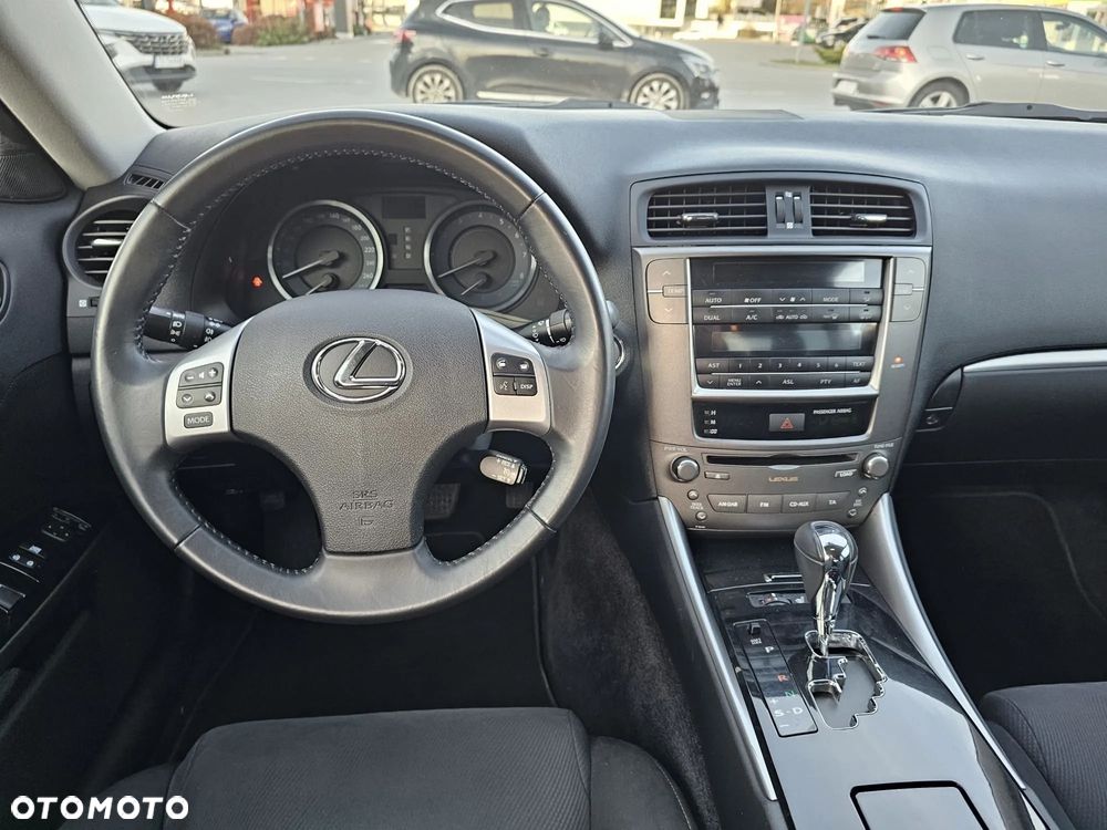 Lexus IS 250 - 19