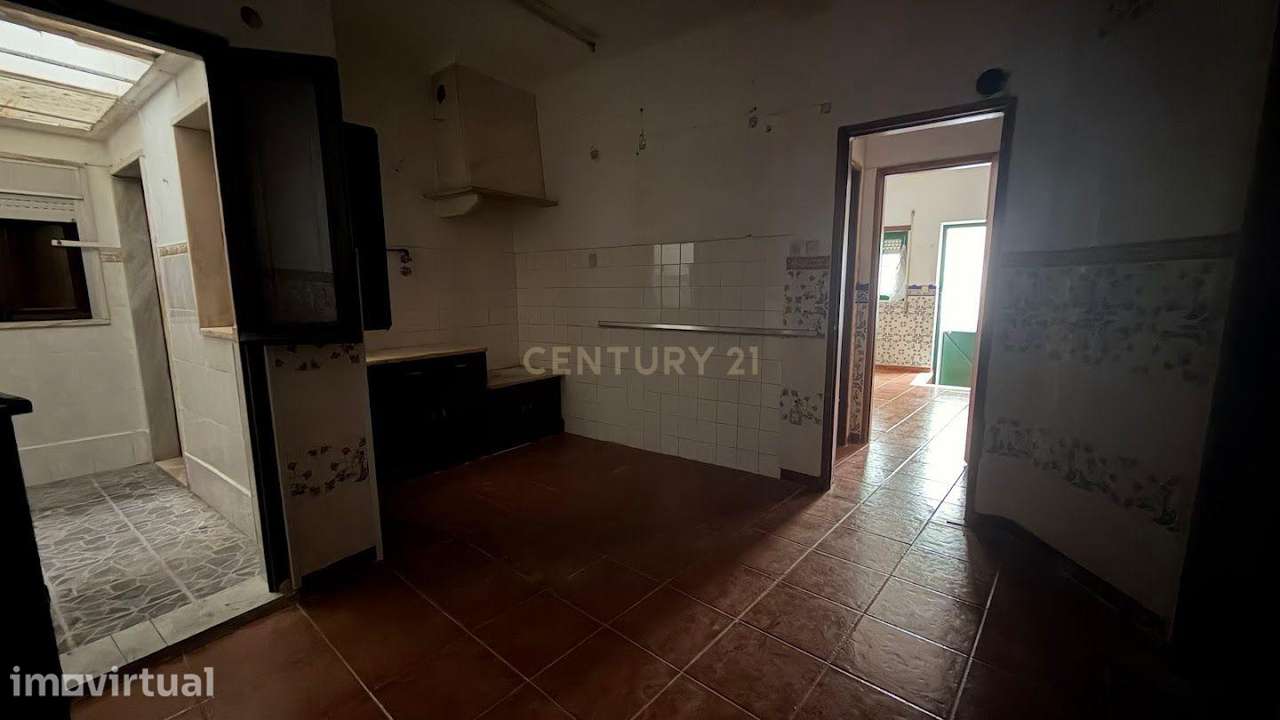 Prédio no centro histórico de Elvas com 4 fracções T1 - Grande imagem: 5/34