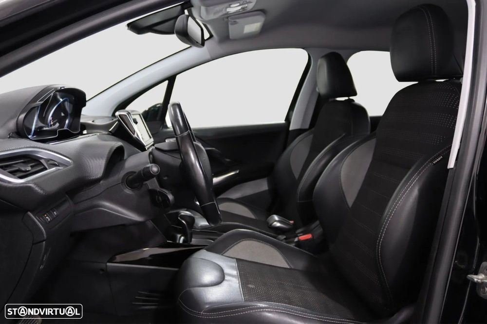 Peugeot 2008 1.2 PureTech Allure EAT6 - 12