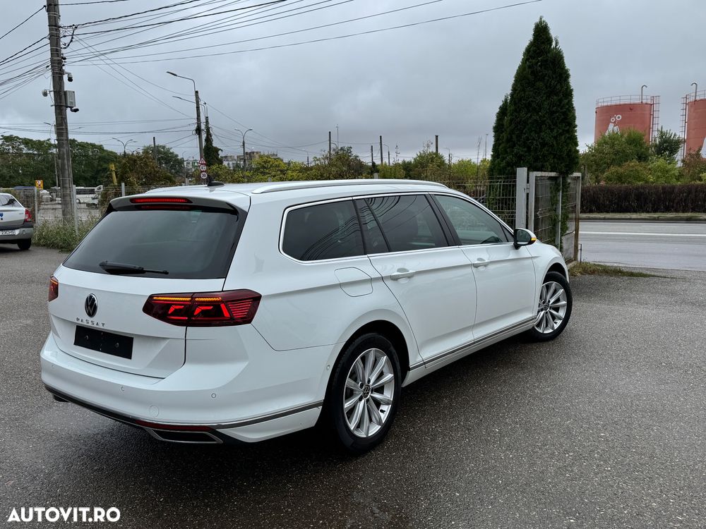 Volkswagen Passat Variant 2.0 TDI SCR DSG Elegance - 20