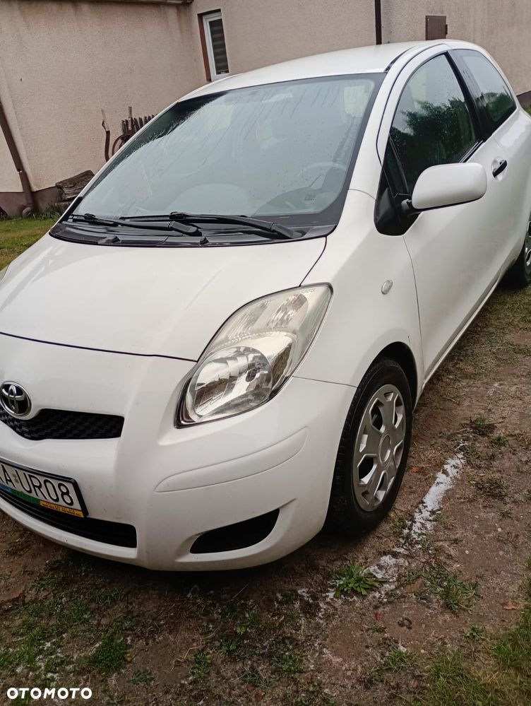 Toyota Yaris 1.4 D-4D Sol - 4