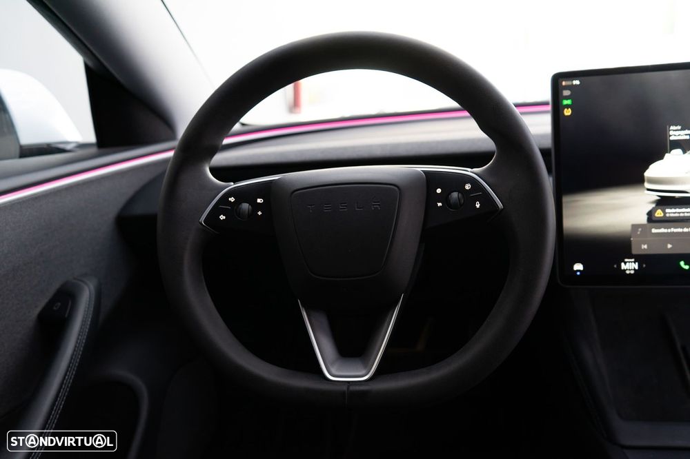 Tesla Model 3 Standard RWD Plus - 32