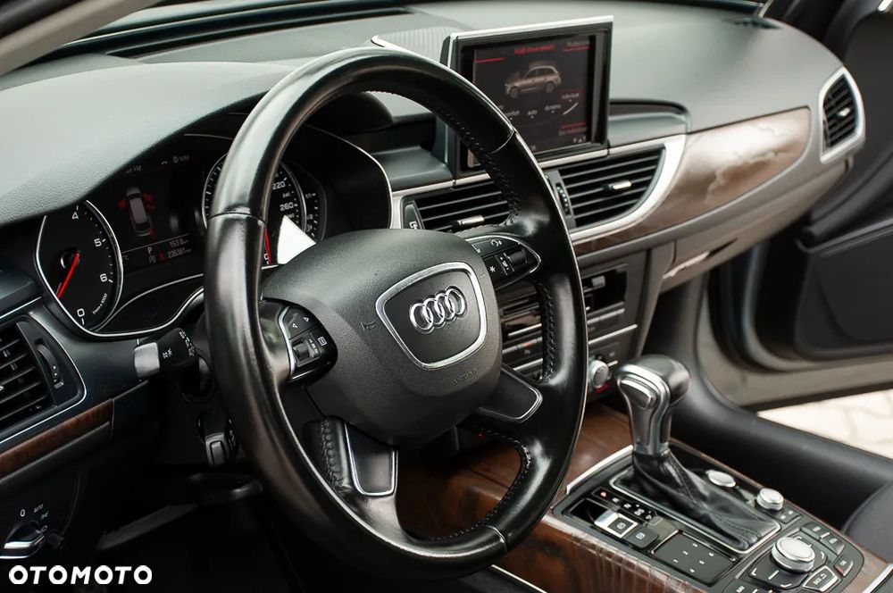 Audi A6 Avant 2.0 TDI Ultra DPF S tronic - 26