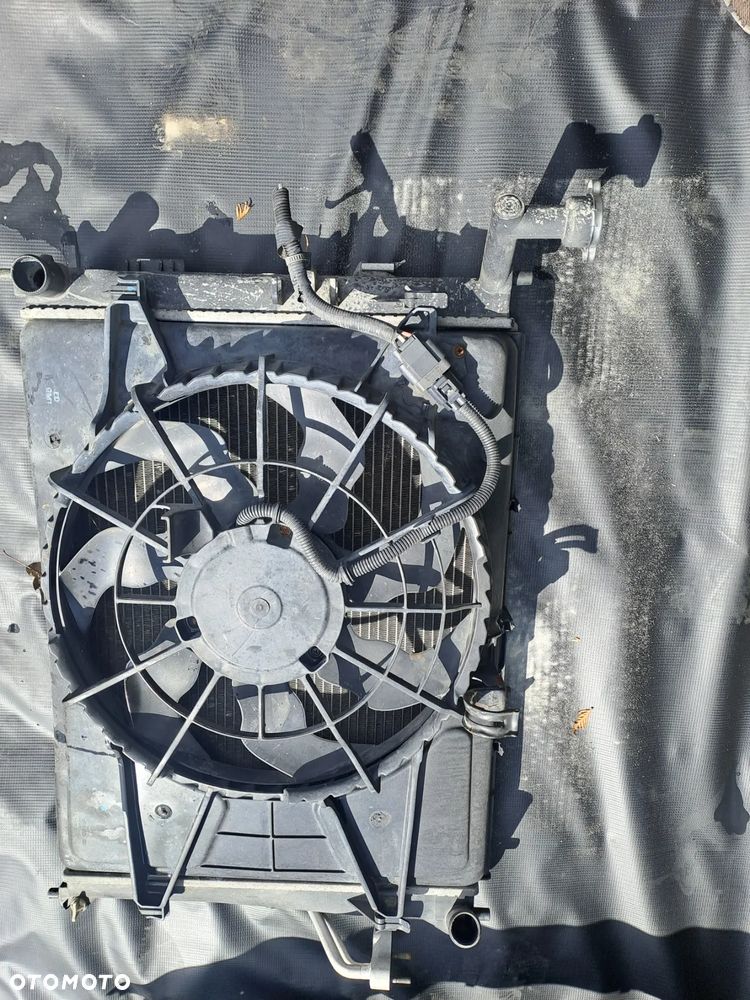 Kia Ceed 1.4 16v chłodnice wentylator komplet - 1