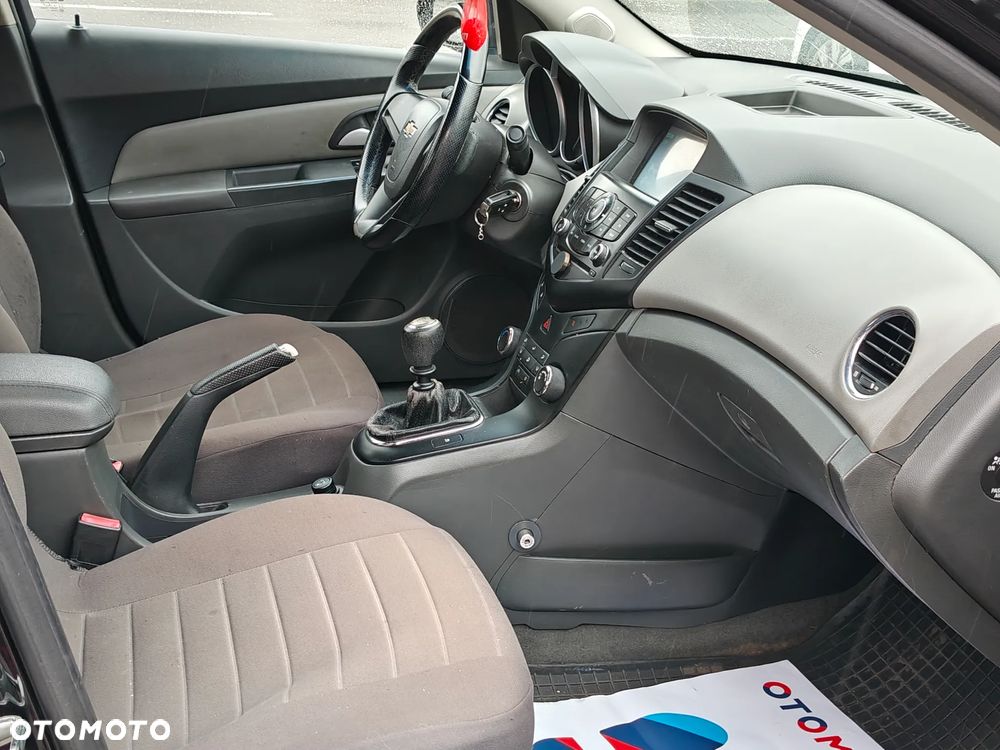 Chevrolet Cruze 1.6 LS - 7