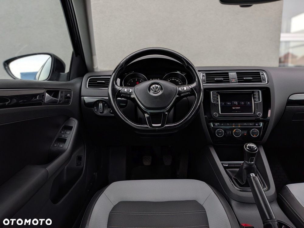 Volkswagen Jetta 1.4 TSI BMT Highline - 18
