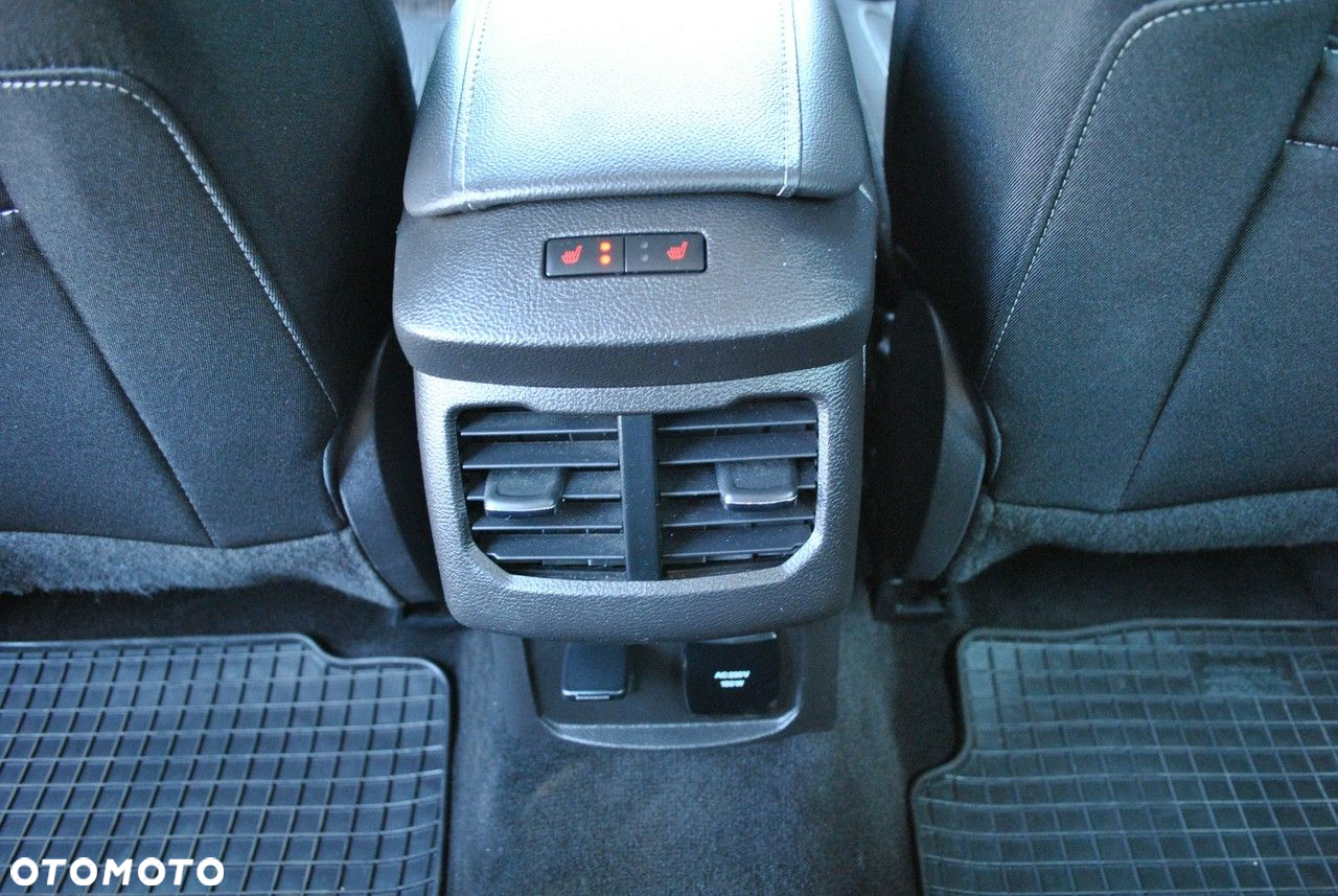 Ford Mondeo 2.0 EcoBlue Titanium - 15