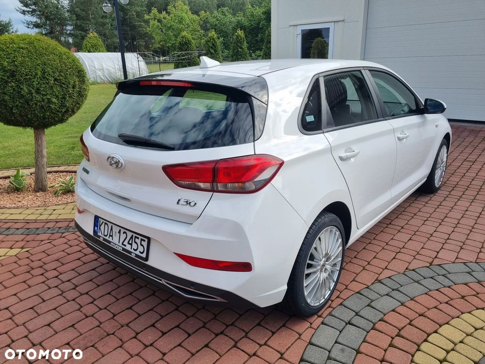 Hyundai i30 1.5 DPI Classic + - 6