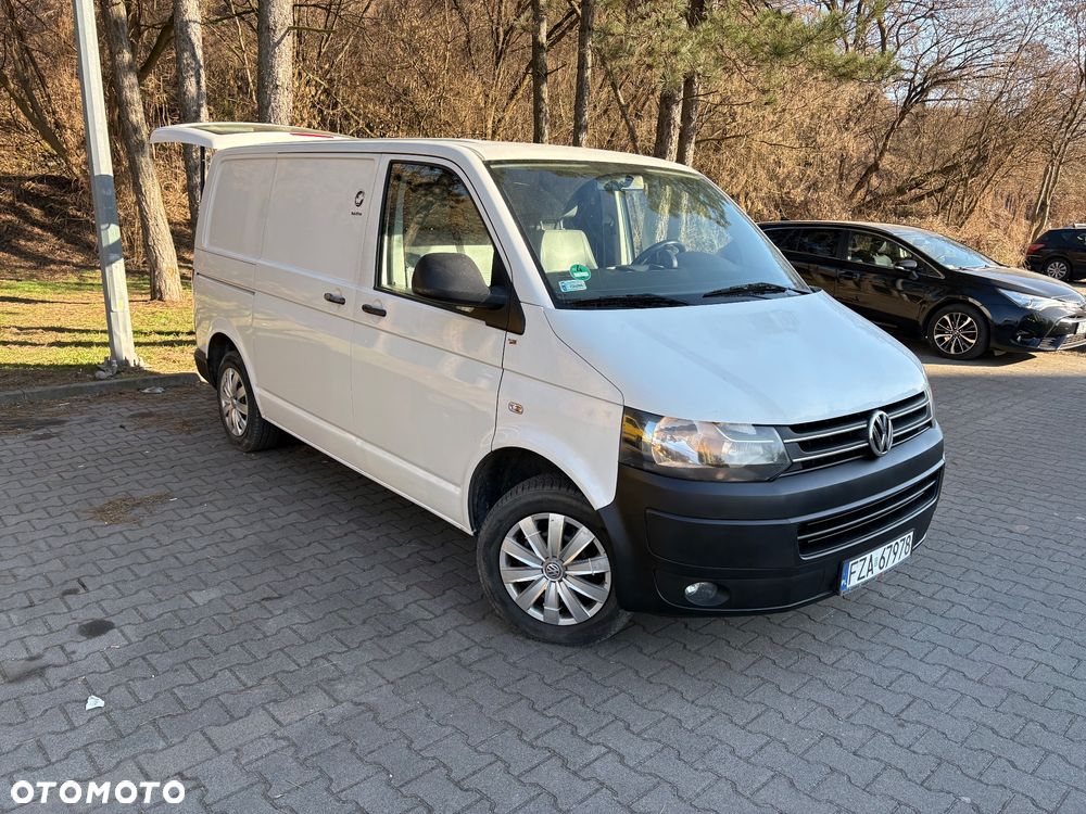 Volkswagen T5 - 21