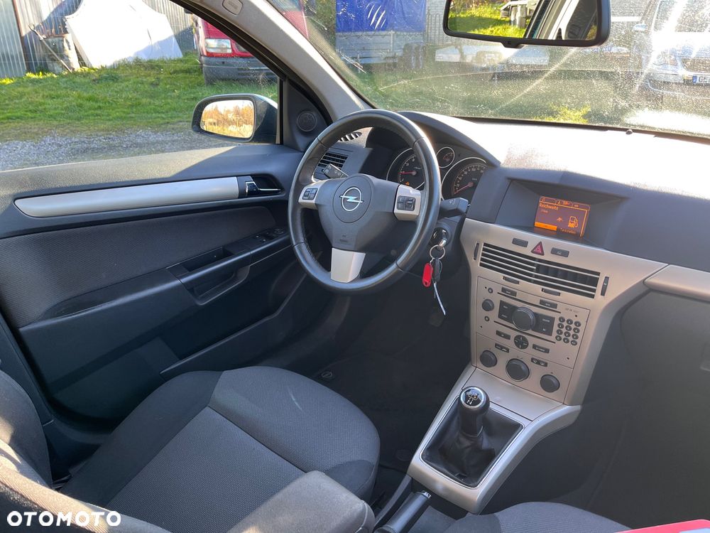 Opel Astra 1.6 Caravan Edition - 18