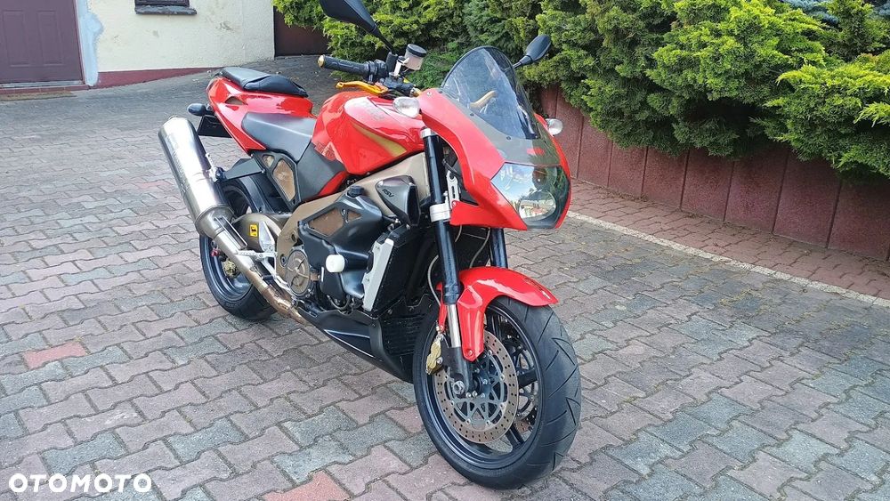 Aprilia Tuono - 1