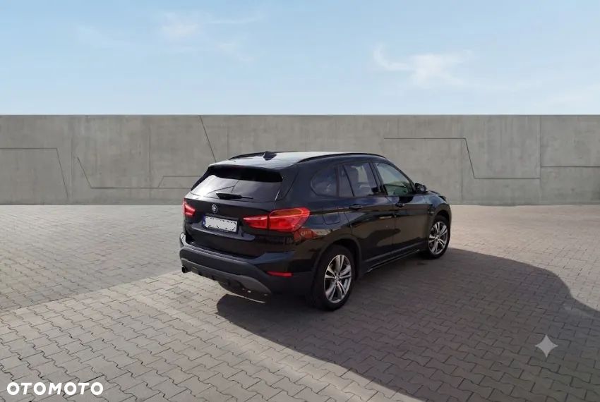 BMW X1 sDrive18d xLine - 4