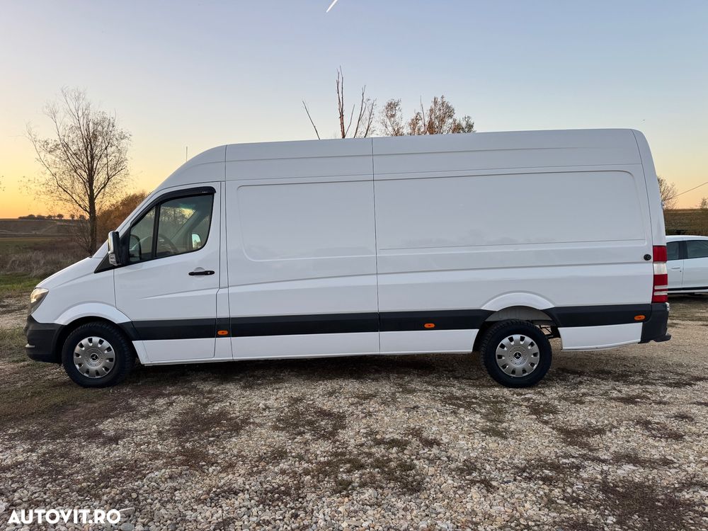 Mercedes-Benz Sprinter - 11