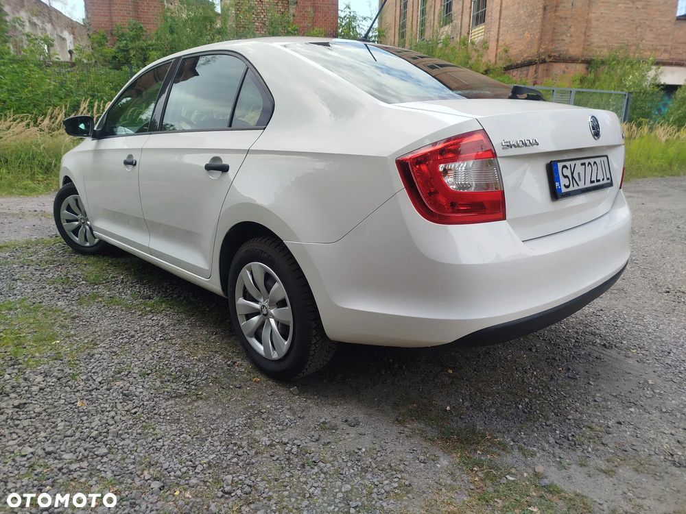 Skoda RAPID 1.2 TSI Ambition - 4