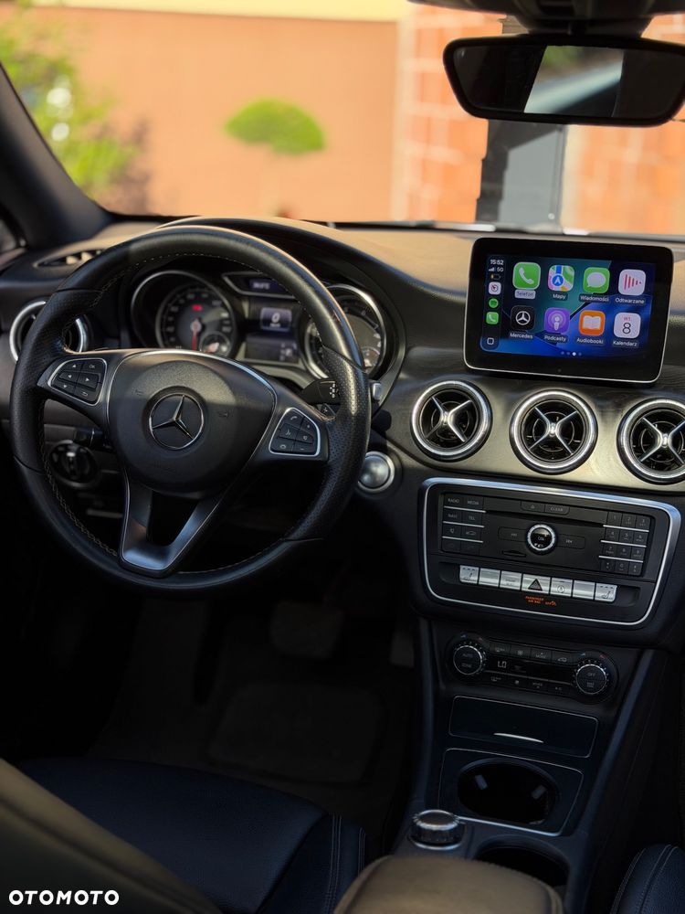 Mercedes-Benz CLA - 23
