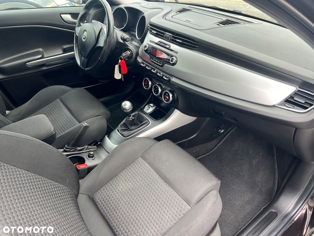 Alfa Romeo Giulietta 1.6 JTDM Sprint - 24