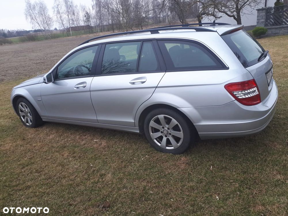 Mercedes-Benz Klasa C 200 CDI DPF (BlueEFFICIENCY) 7G-TRONIC Avantgarde - 5