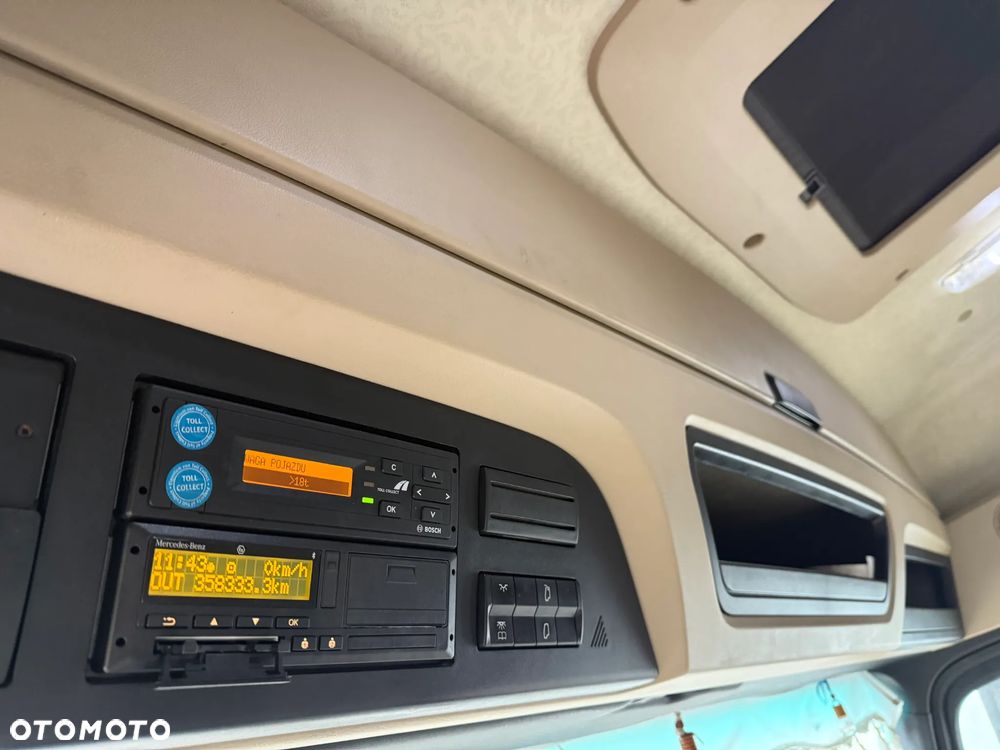 Mercedes-Benz Actros 1845 StreamSpace - 6