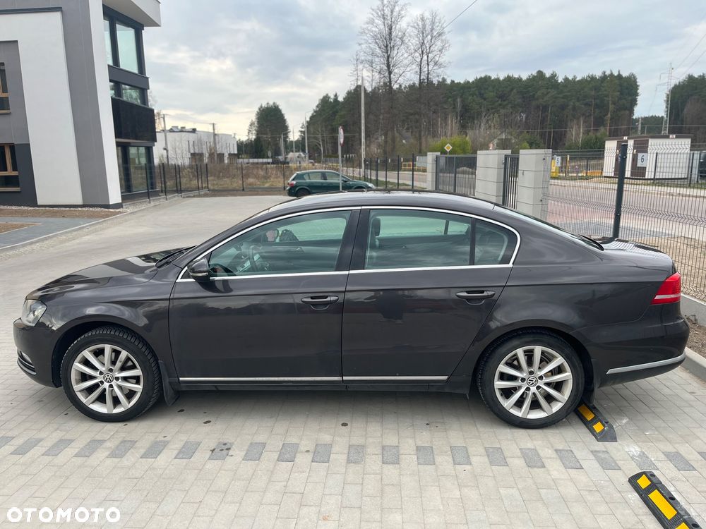 Volkswagen Passat 2.0 TDI Comfortline DSG - 16