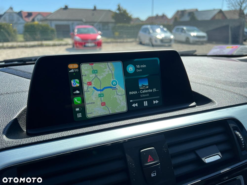 BMW Seria 2 218d - 23