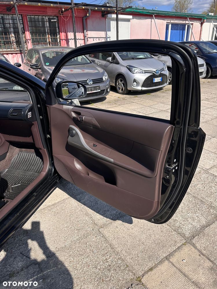 Toyota iQ 1.0 Sol - 10