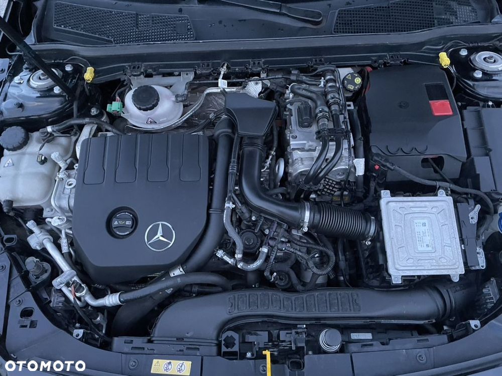 Mercedes-Benz Klasa A 250 E AMG Line 8G-DCT - 27