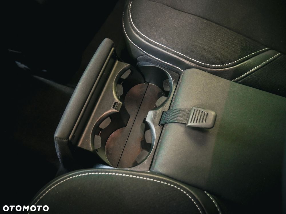 Volvo V40 D2 Momentum - 19