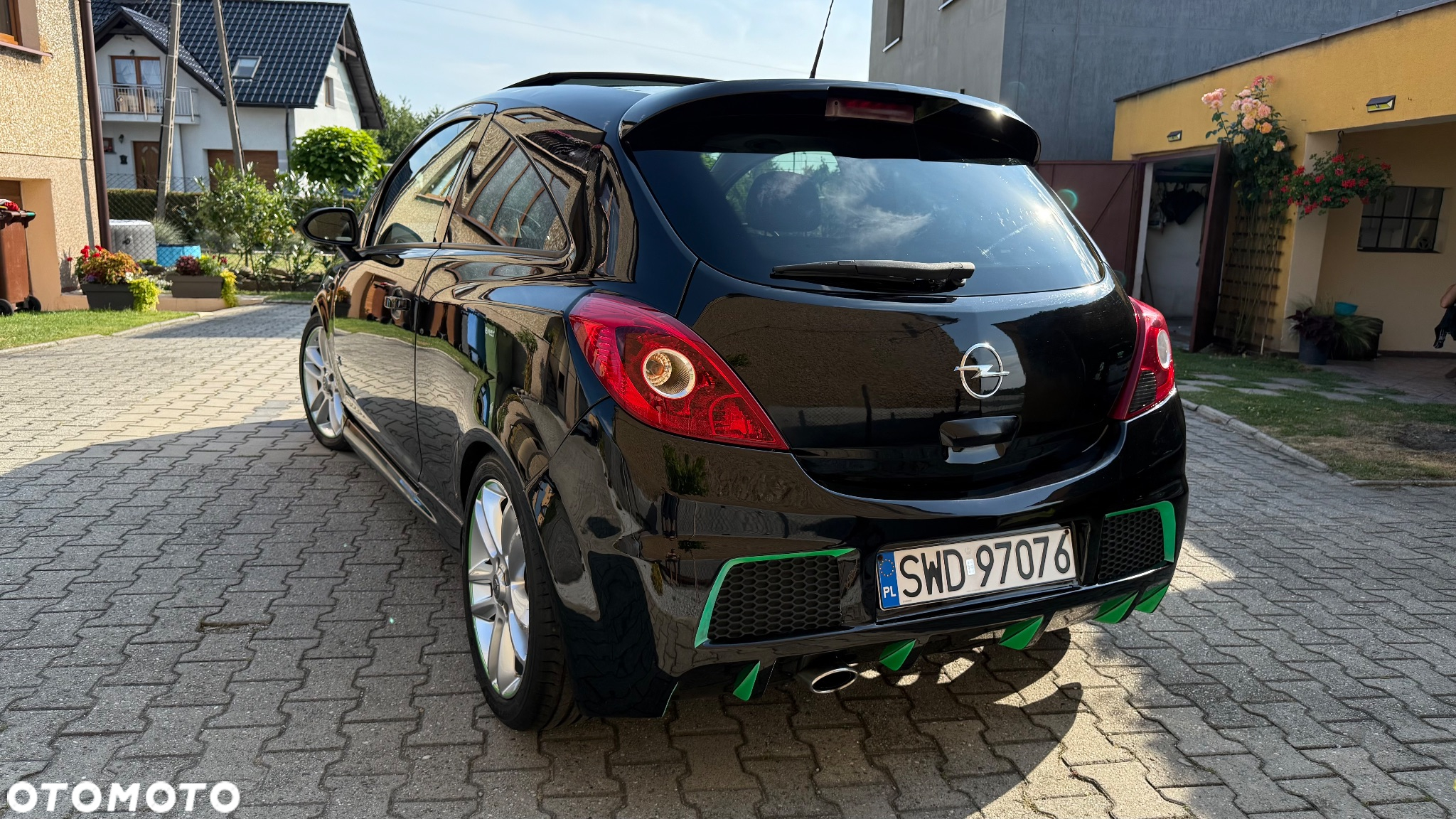 Opel Corsa 1.4 16V Sport - 4