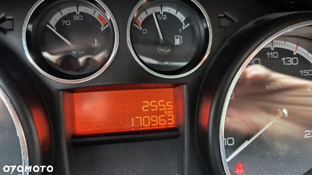 Peugeot 308 - 13