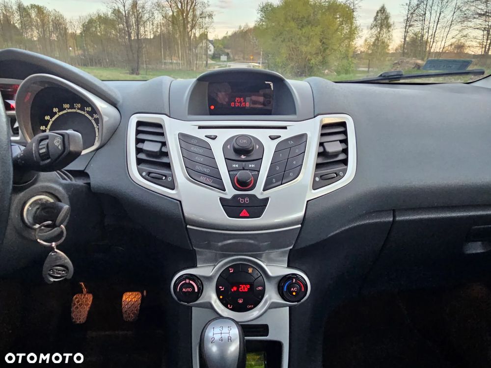 Ford Fiesta 1.6 Ti-VCT Sport - 17