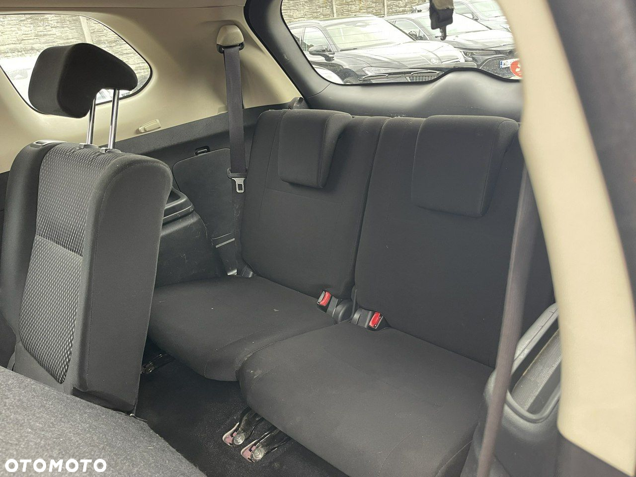 Mitsubishi Outlander 2.2 DI-D 4WD Plus - 11