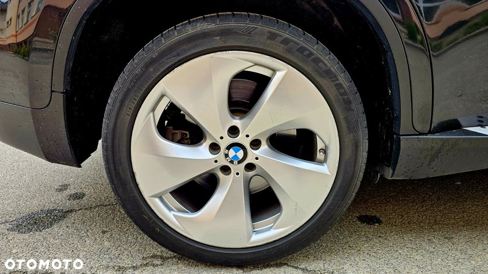 BMW X6 50i xDrive - 11
